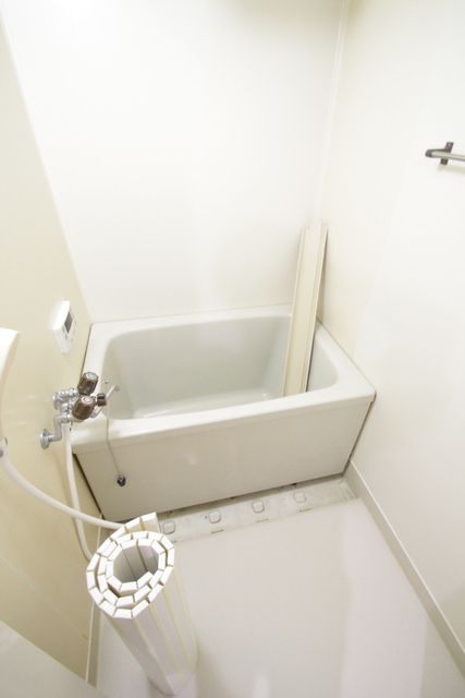 バス・シャワールーム　※別室の参考写真の為、現況優先です。