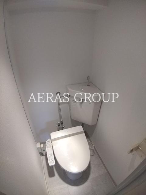 トイレ　温水洗浄便座