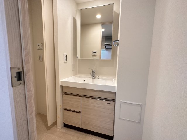 洗面設備　同一タイプです。