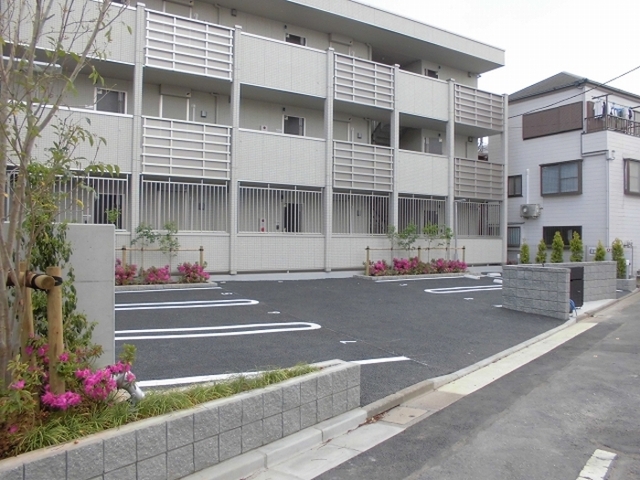 駐車場　駐車場