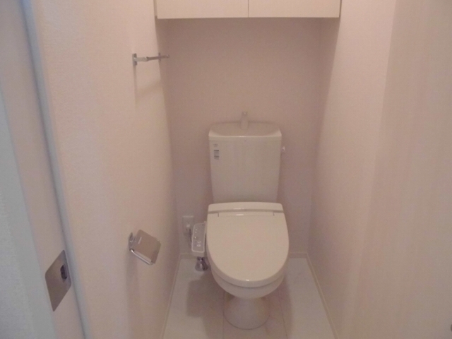 トイレ　温水洗浄暖房便座