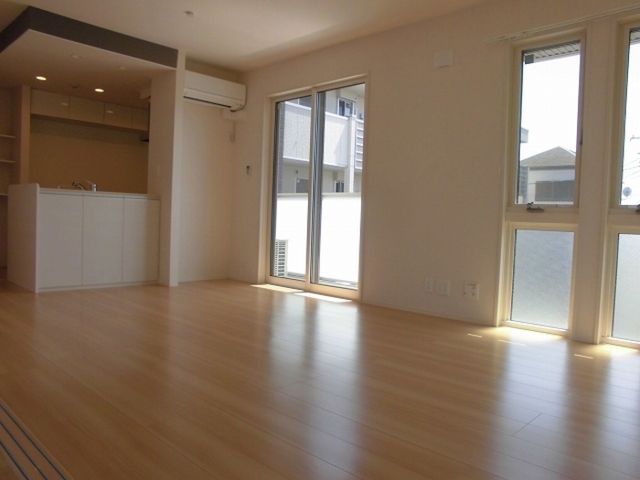 居室・リビング　ＬＤＫ１３帖