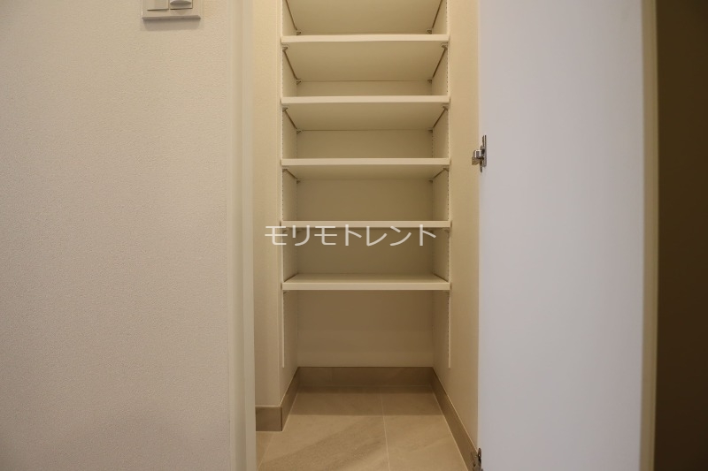 収納　室内参考写真（５Ｆ－Ｇタイプ）