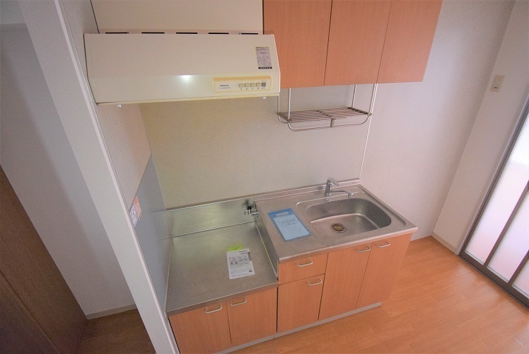 キッチン　※別号室の参考写真です