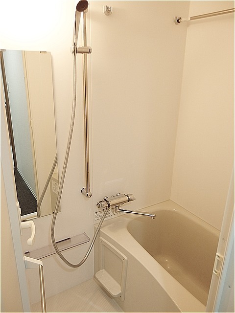 バス・シャワールーム　他号室　同施工参考写真