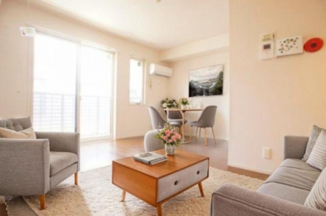 居室・リビング　CGで家具等を配置したものです。実際に家具等は含まれません。