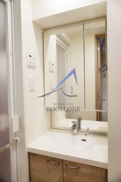 洗面設備　洗面台です。