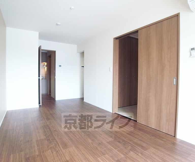 居室・リビング　シックなリビングです。