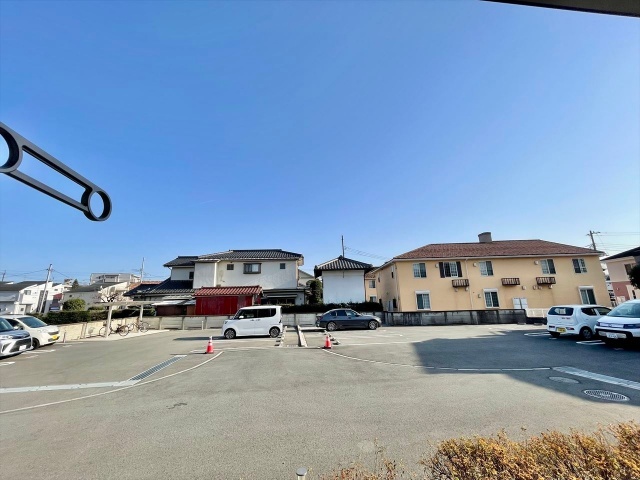 眺望　同一建物内１０３号室内装写真転載