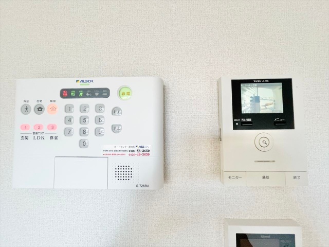 セキュリティ　同一建物内１０３号室内装写真転載
