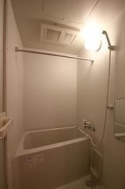 バス・シャワールーム　バスルーム