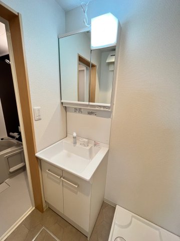 洗面設備　同施工業者、別物件、類似間取りのイメージ写真です