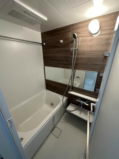 バス・シャワールーム　写真はすべて同タイプの別部屋です。