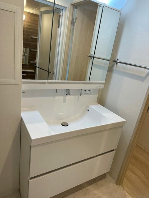 洗面設備　写真はすべて同タイプの別部屋です。