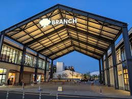 ショッピングセンター　BRANCH岡山北長瀬（ショッピングセンター）まで1063m