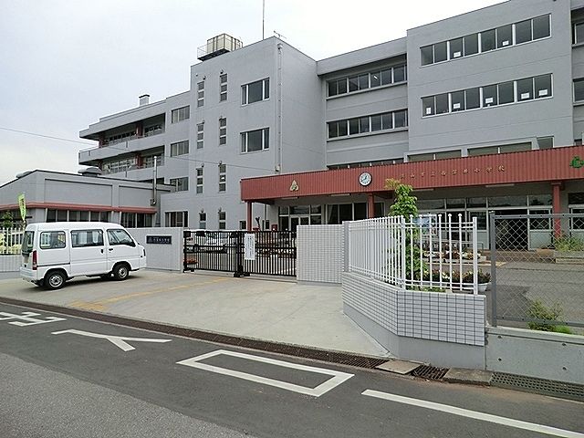 小学校　西深井小学校（小学校）まで450m