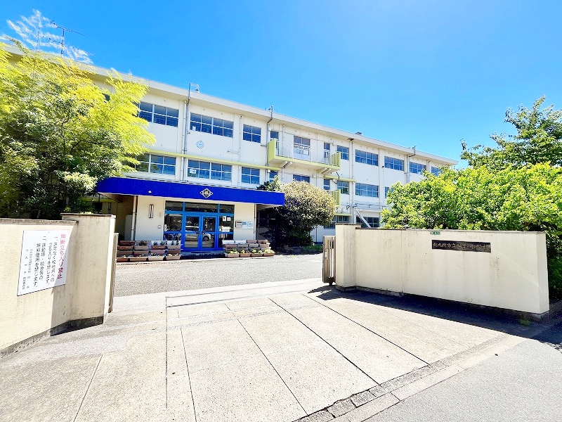 小学校　☆北九州市立城野小学校（小学校）まで660m