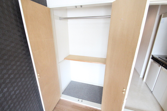 収納　※別の部屋の写真です。