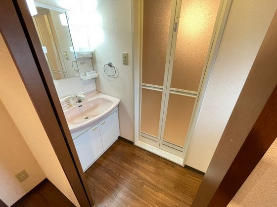 洗面設備　※別部屋の写真です