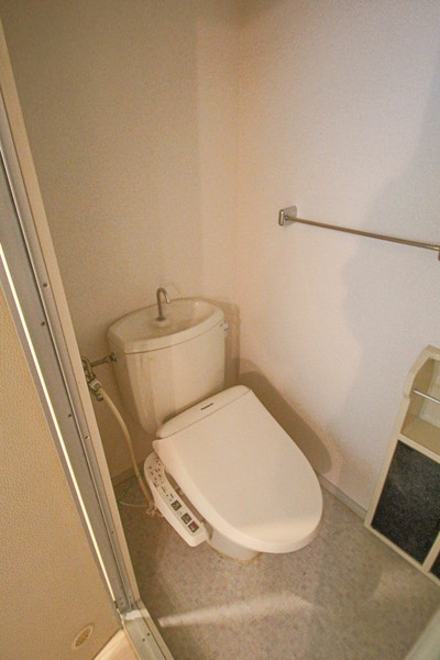 トイレ　同じ建物の別のお部屋