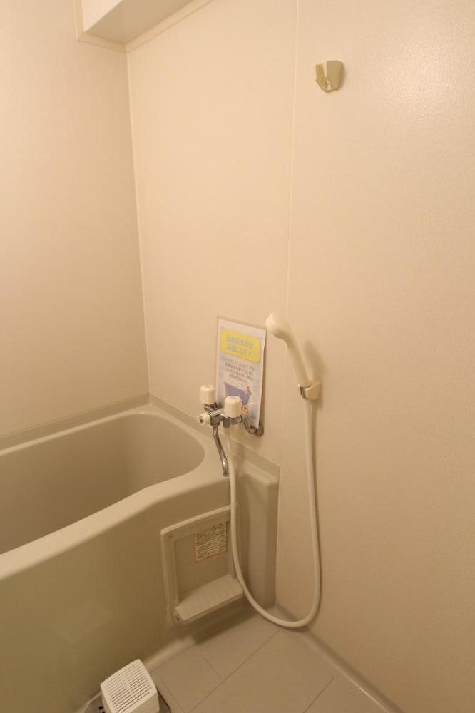 バス・シャワールーム　※同タイプ別部屋の写真です。