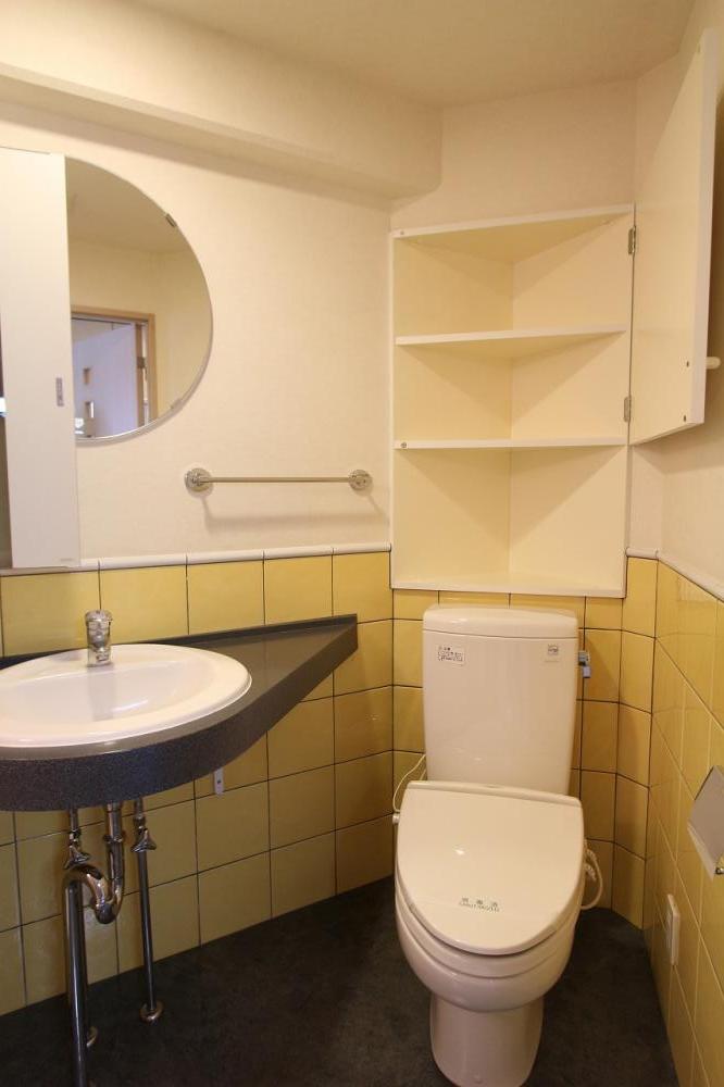 トイレ　※同タイプ別部屋の写真です。