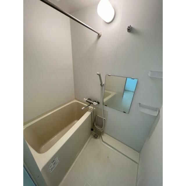 バス・シャワールーム　※他号室写真使用