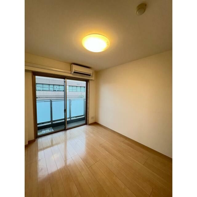 居室・リビング　※他号室写真使用