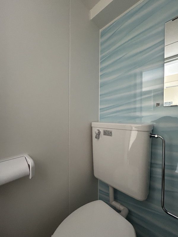 トイレ　※全て別号室のお写真。内装等参考にしてください。