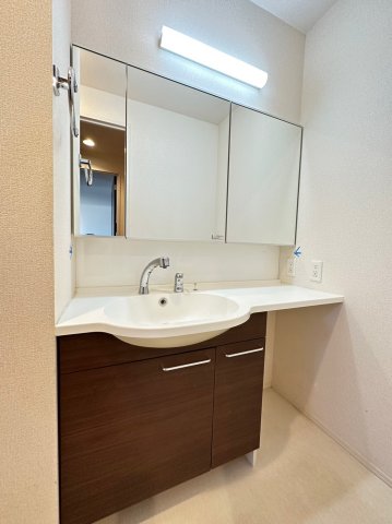 洗面設備　詳細は、RISUMO江坂本店までお問合せください♪