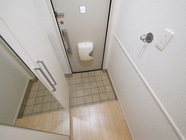 玄関　落ち着いた玄関です