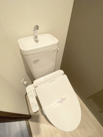 トイレ　トイレ