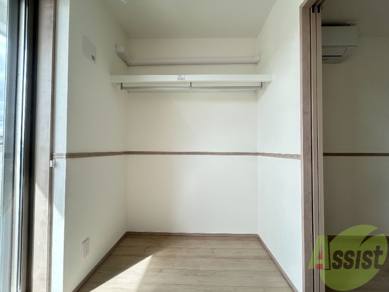 収納　このところ流行りのオープンクローゼットです。