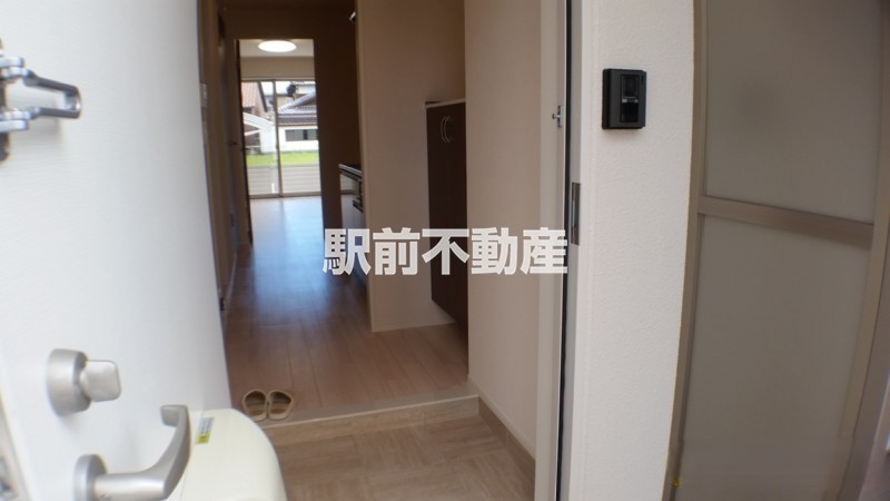 玄関　■室内類似イメージ■