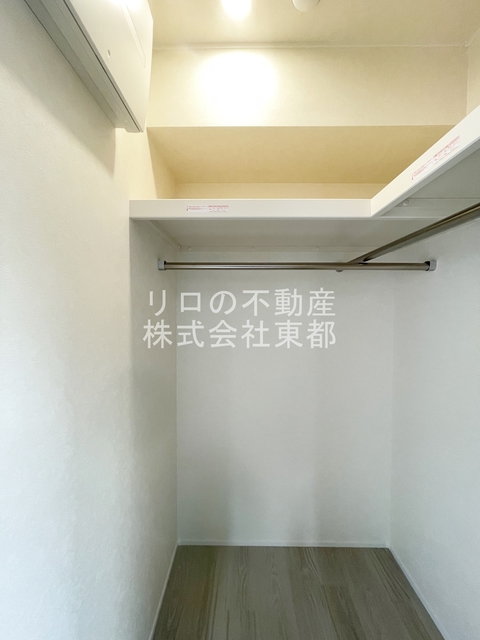 収納　ウォークインクローゼット収納！室内を広くご活用いただけます☆