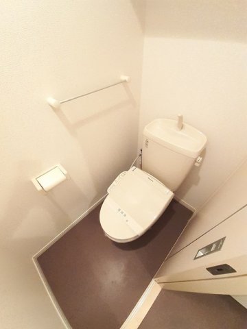 トイレ　ゆったりとした空間のトイレです