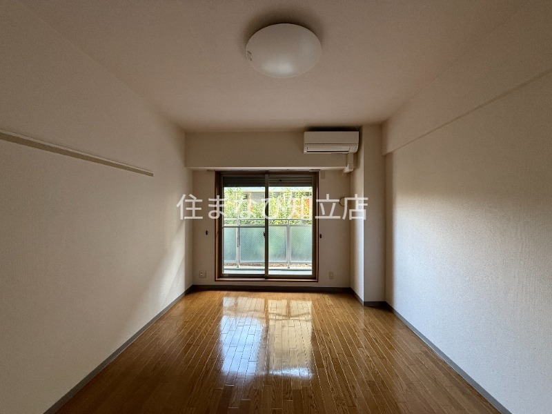 居室・リビング　同型タイプ