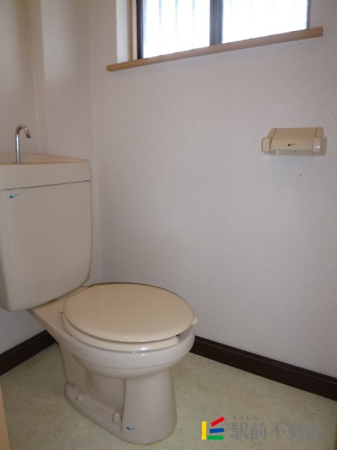 トイレ　窓ありますよ～☆