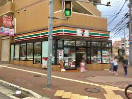 コンビニ　セブンイレブン神戸灘岩屋駅前店（コンビニ）まで99m