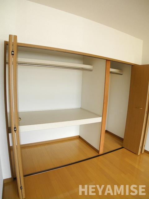 収納　※反転類似間取りの別の階のお部屋の写真です※