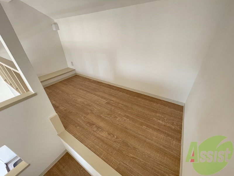 その他部屋・スペース　ロフトがあって収納に便利ですね。お部屋がスッキリしそうです。