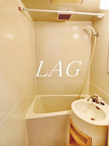 バス・シャワールーム　お風呂です。