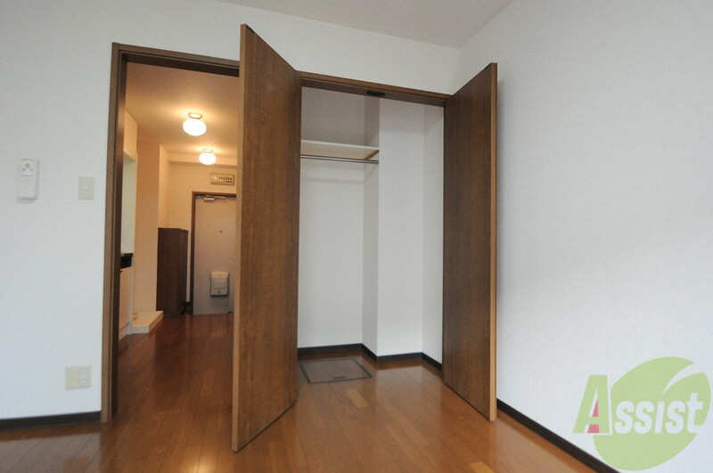 収納　大きな収納でリビングも広々使えますよ