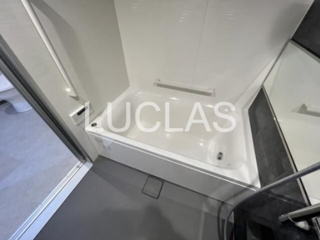 バス・シャワールーム　浴室も付いており、日々の疲れを癒します♪