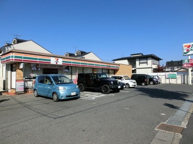 コンビニ　セブンイレブン松戸千駄堀店（コンビニ）まで595m