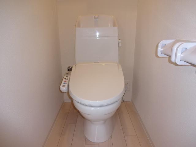 トイレ　シャワー付トイレ