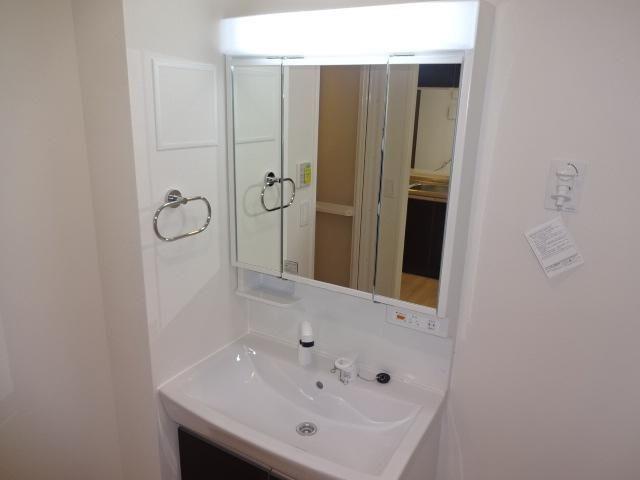 洗面設備　洗髪洗面化粧台