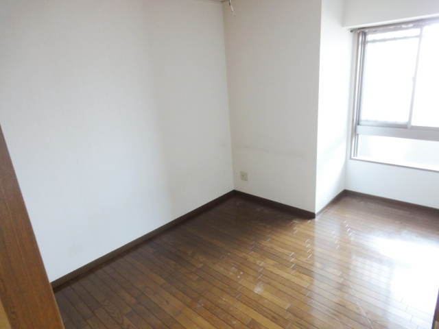 居室・リビング　同物件別号室の写真です。