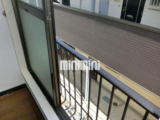 収納　収納の中にスッキリ片付けましょう。