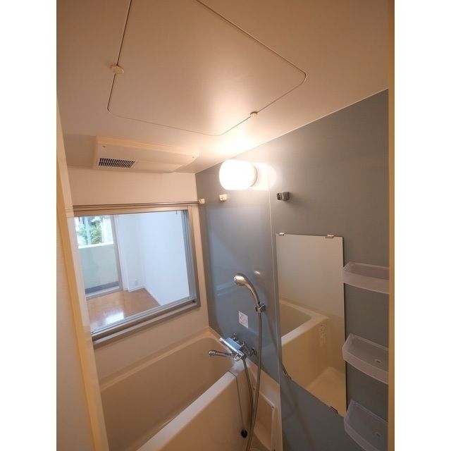 バス・シャワールーム　バス